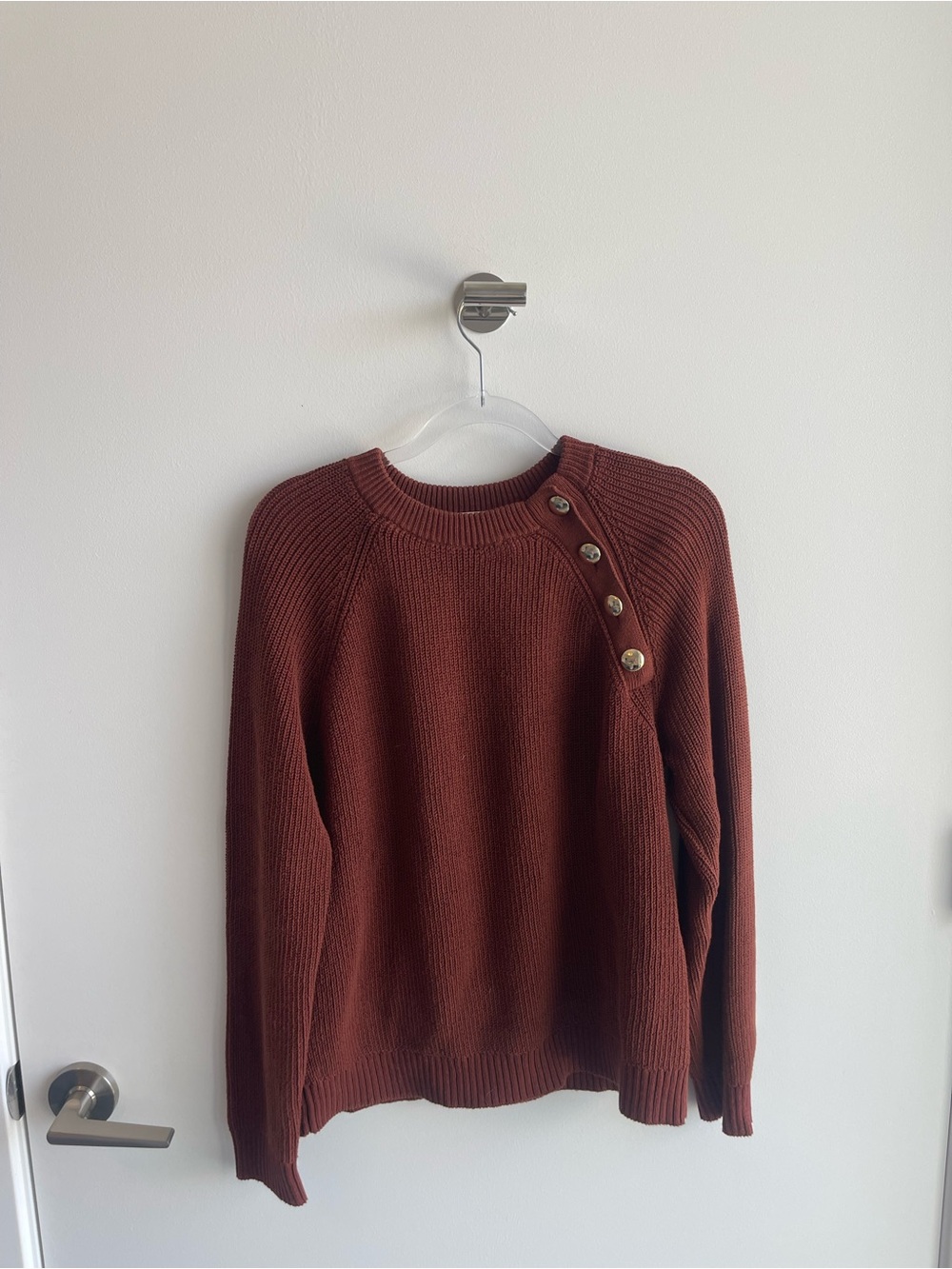 SEZANE Button-Shoulder Crewneck Sweater in Burnt Orange/ Brown